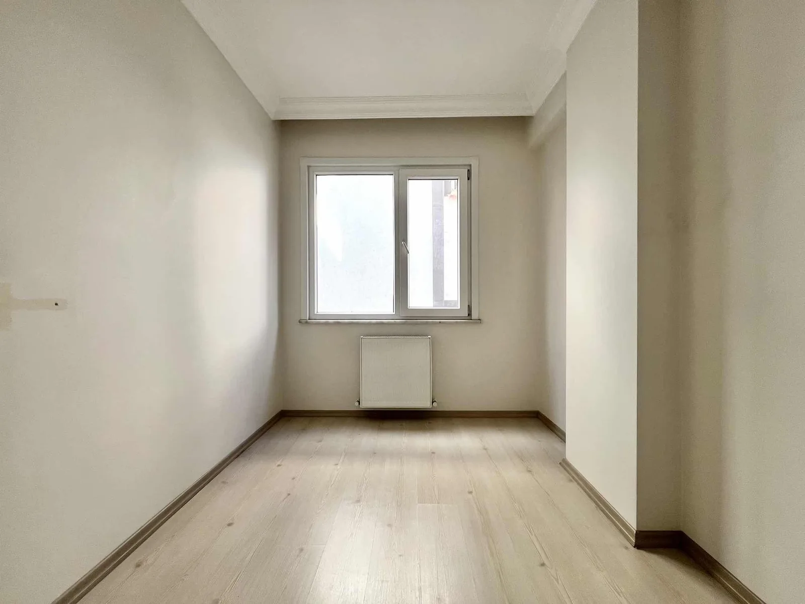 EYÜP SULTAN'DA DİŞ HASTANESİNE YAKIN 3+1 ARAKAT DAİRE - fotoğraf 2