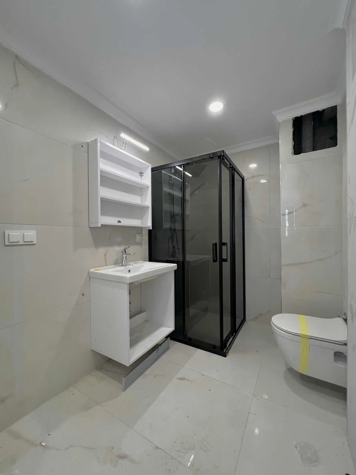 KARLIKTEPE MAH. CADDE ÜZERİ OTOPARKLI LÜKS 2+1 ARAKAT DAİRE - fotoğraf 4