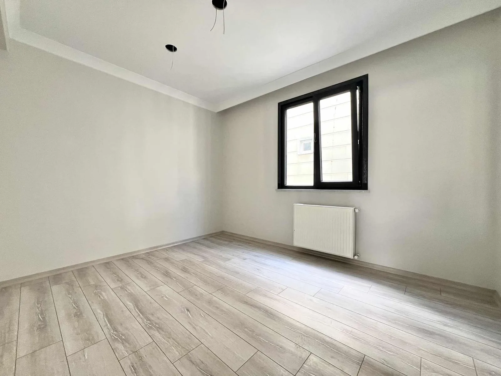 MECLİS MAH. METRO 4 DK YÜRÜME MERKEZDE 2+1 ARAKAT - fotoğraf 2