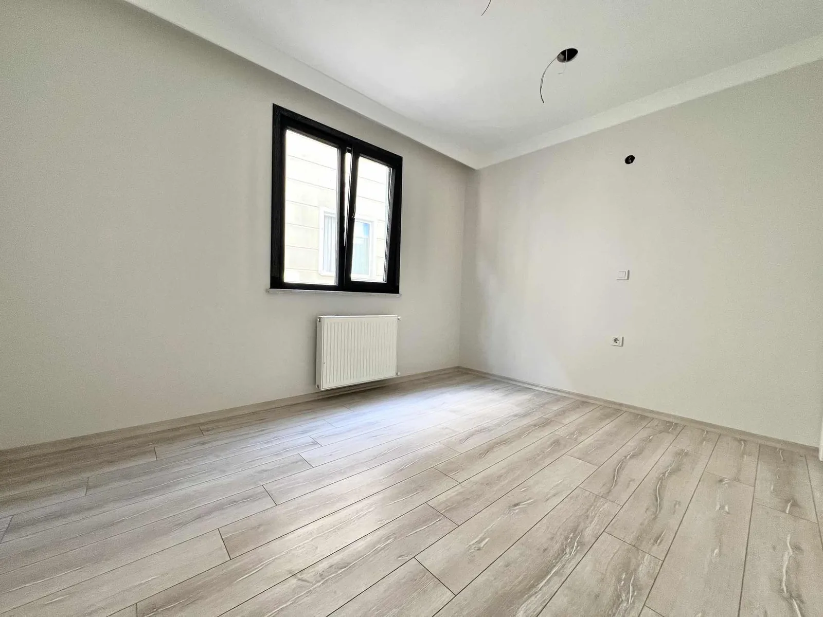 MECLİS MAH. METRO 4 DK YÜRÜME MERKEZDE 2+1 ARAKAT - fotoğraf 5