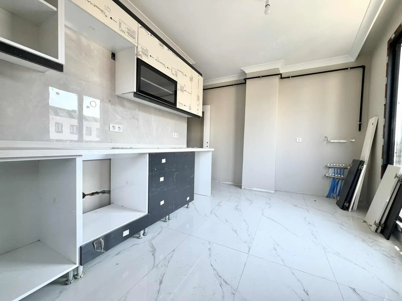 SANCAKTEPE OSMANGAZİ MAH 4+1 ÇATI DUBLEKS DAİRE KREDİYE UYGUN - fotoğraf 3