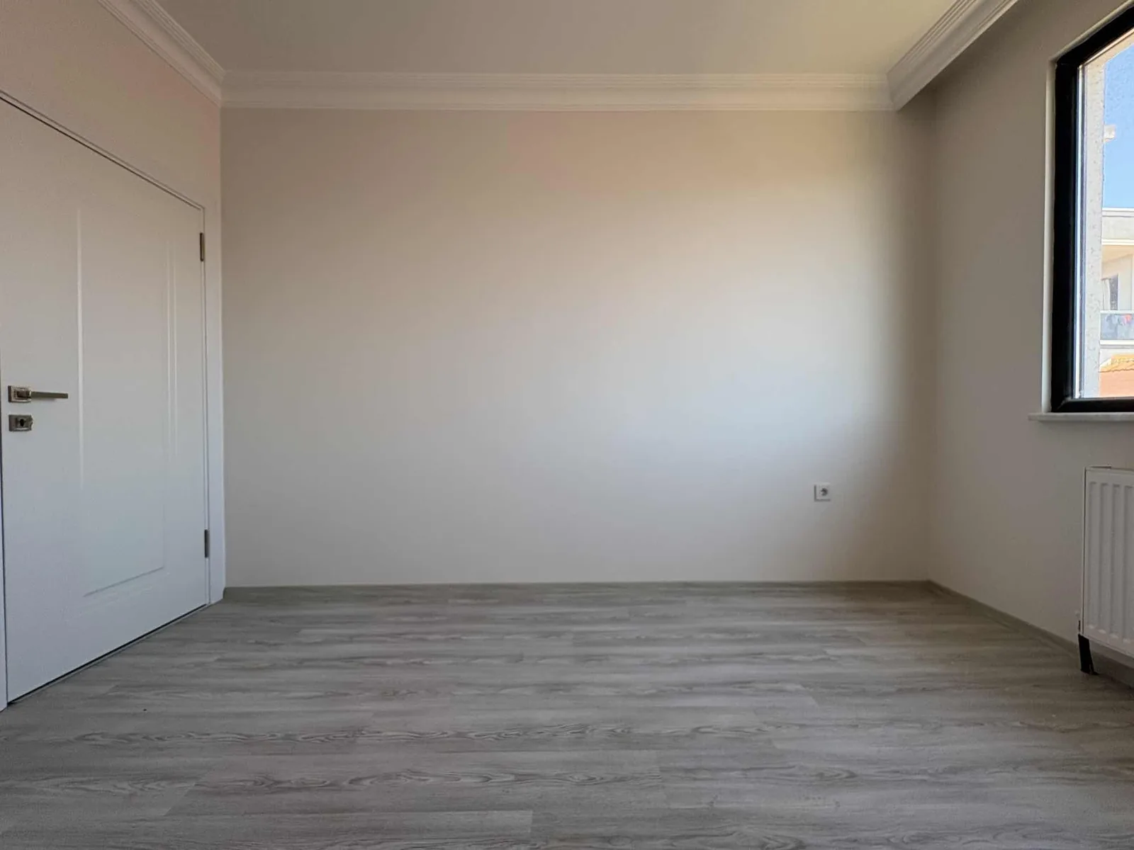YENİDOĞAN MERKEZDE 3+1 150m2 SATILIK ÇATI DUBLEKS DAİRE - fotoğraf 4