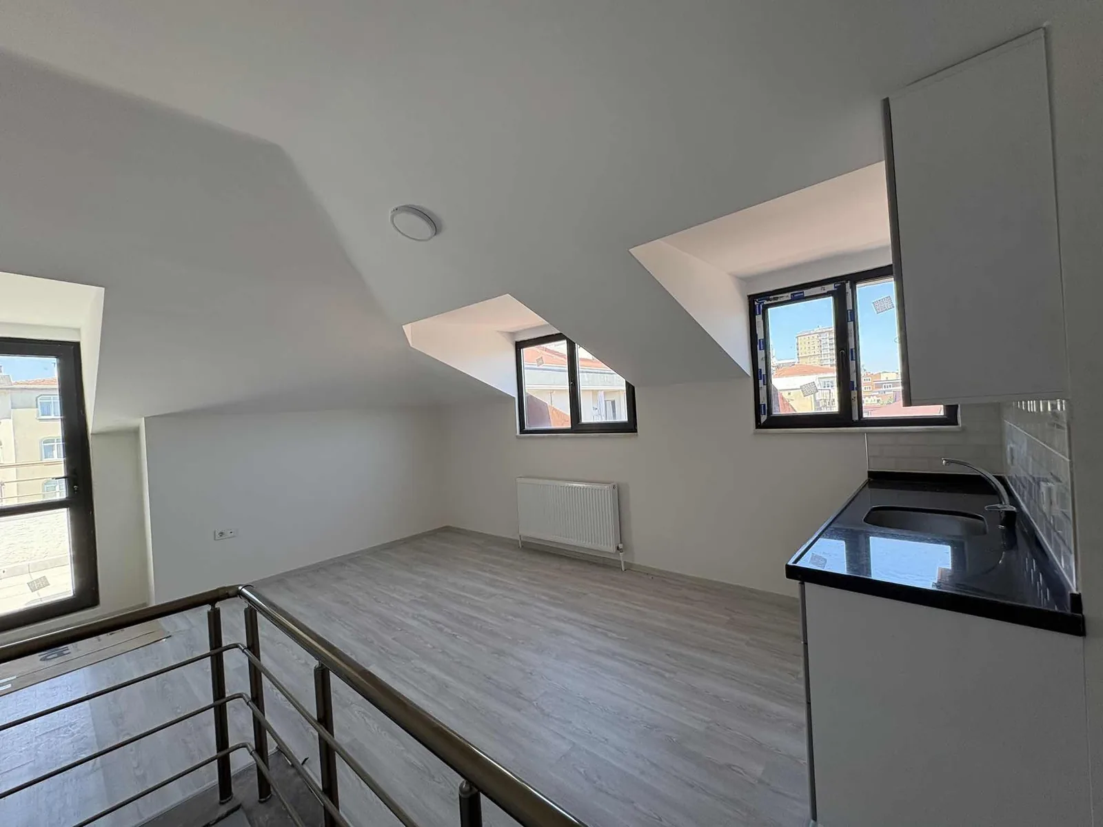 YENİDOĞAN MERKEZDE 3+1 150m2 SATILIK ÇATI DUBLEKS DAİRE - fotoğraf 5